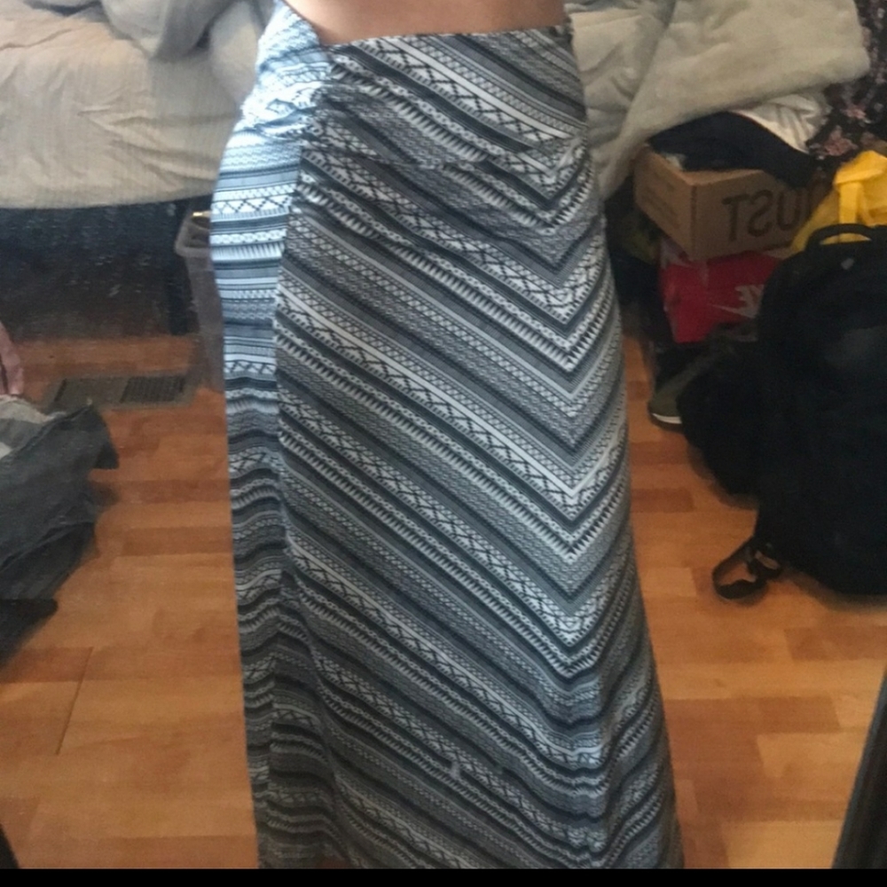 Black and white maxi skirt